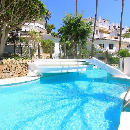 1098 Golden Beach *