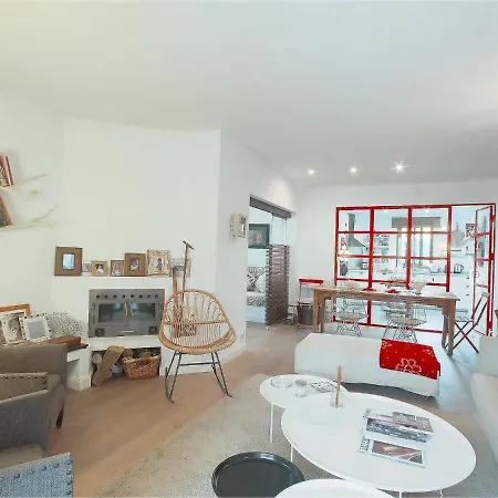 1098 Golden Beach